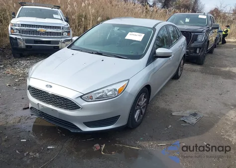 2018 Ford Focus Se z USA, uszkodzony, nr VIN 1FADP3FE2JL318614